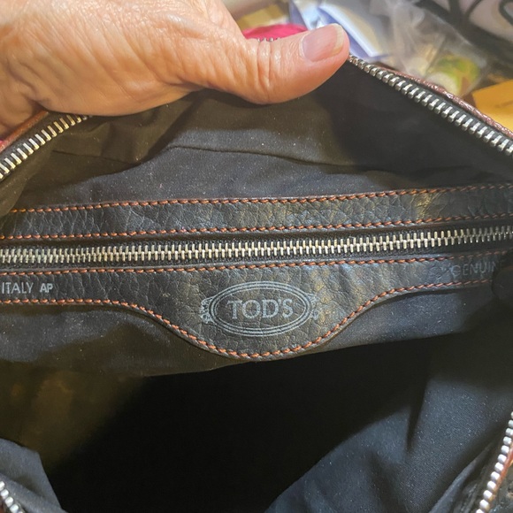 Tod’s Black Leather Hobo Bag - Picture 9 of 9
